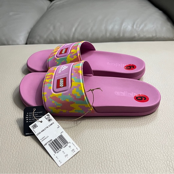 NWT - Adidas Lego Adilette Comfort Sandal - Youth 6/Women 6.5/EU 38 - Picture 4 of 11